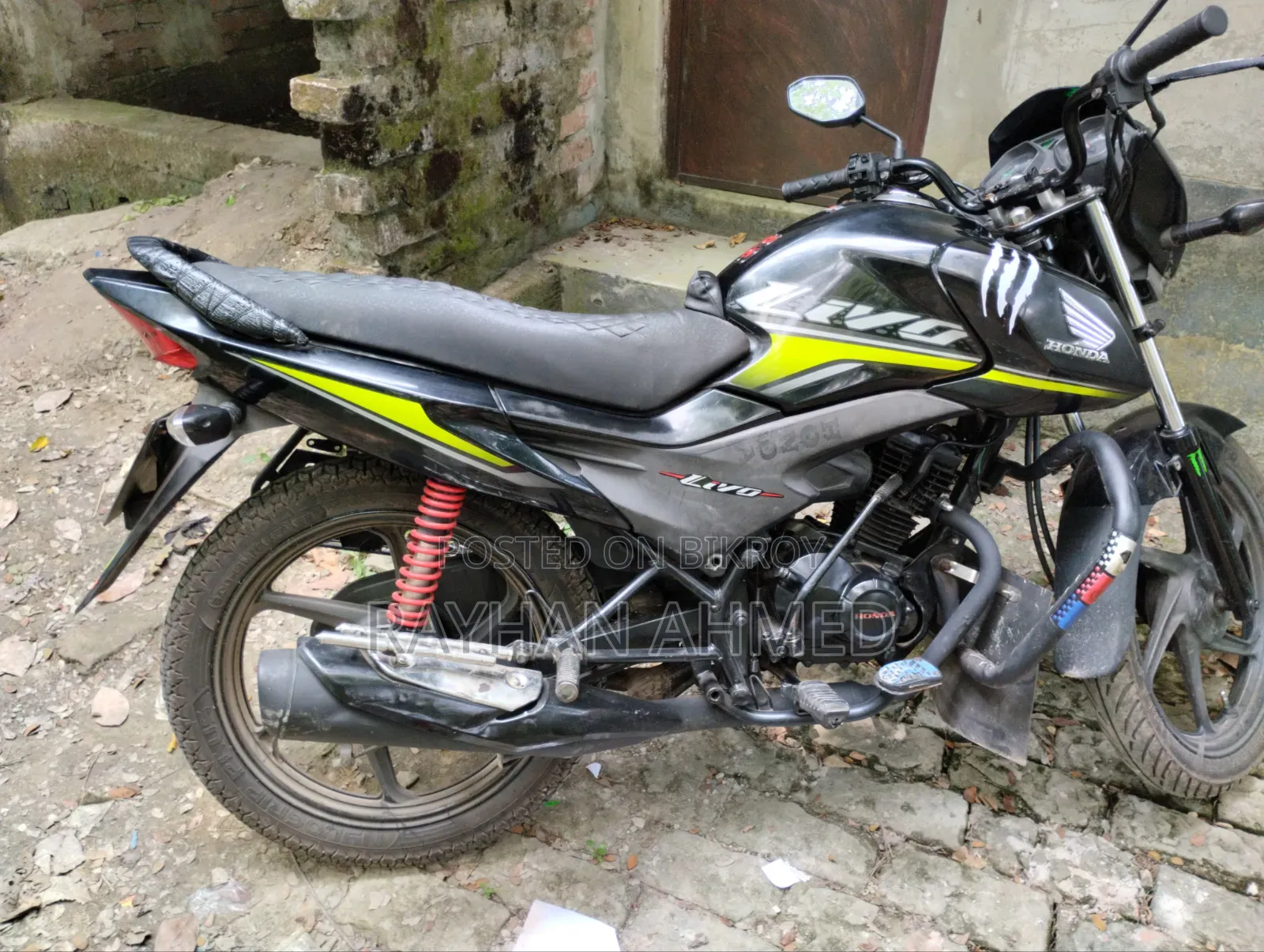 Livoমটর সাইকেল