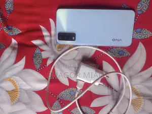 Vivo V20 128 GB Blue