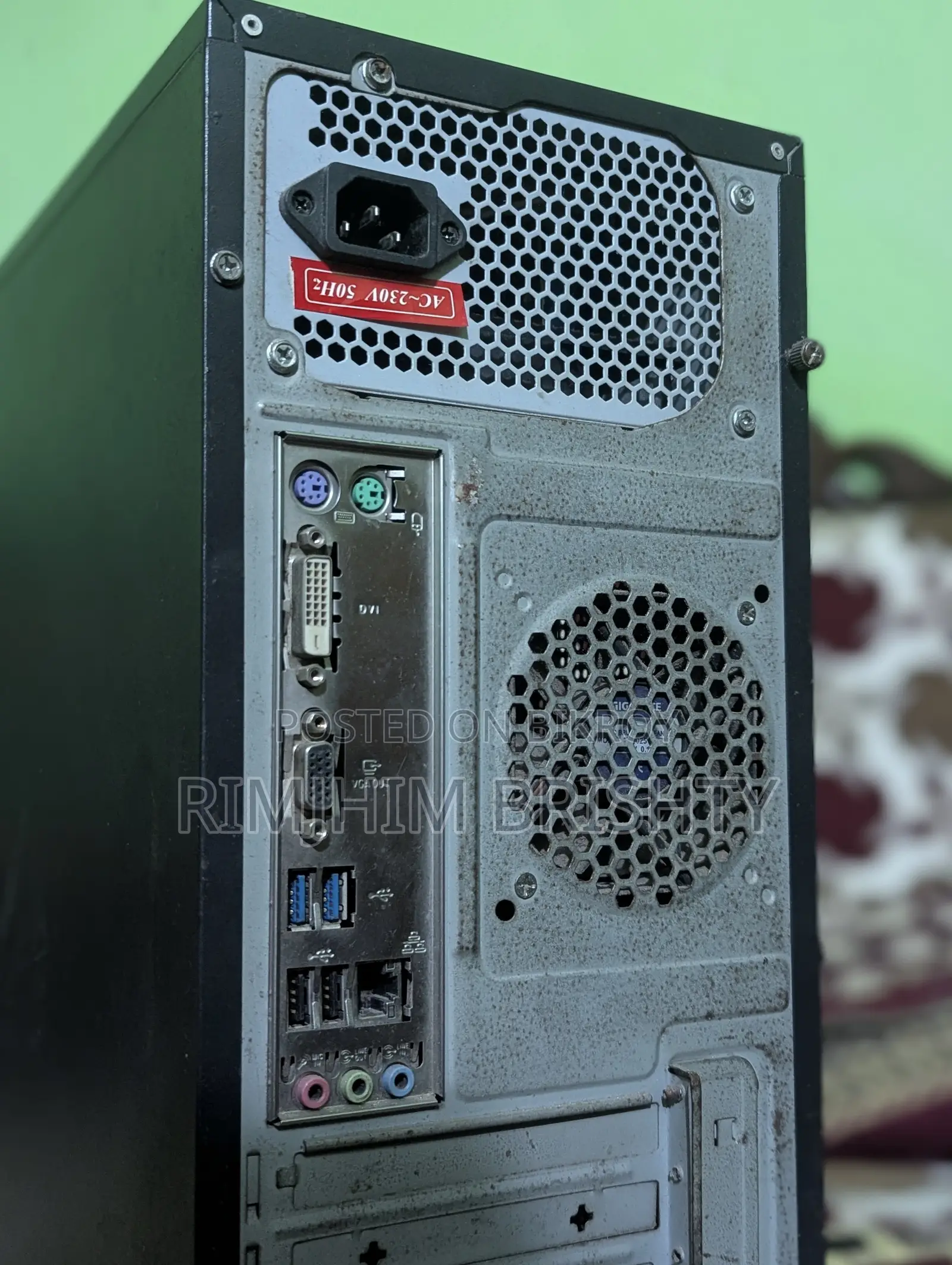 Desktop Computer 4GB RAM Intel HDD+SSD 500GB