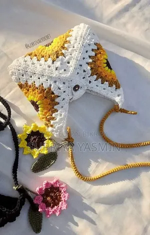 হ্যান্ডমেড ক্রোশেট পণ্য