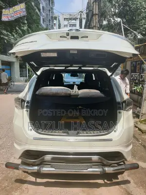 Toyota Harrier 2.0 2014 Pearl