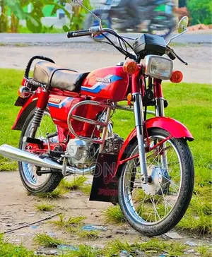 Honda 2002 Red