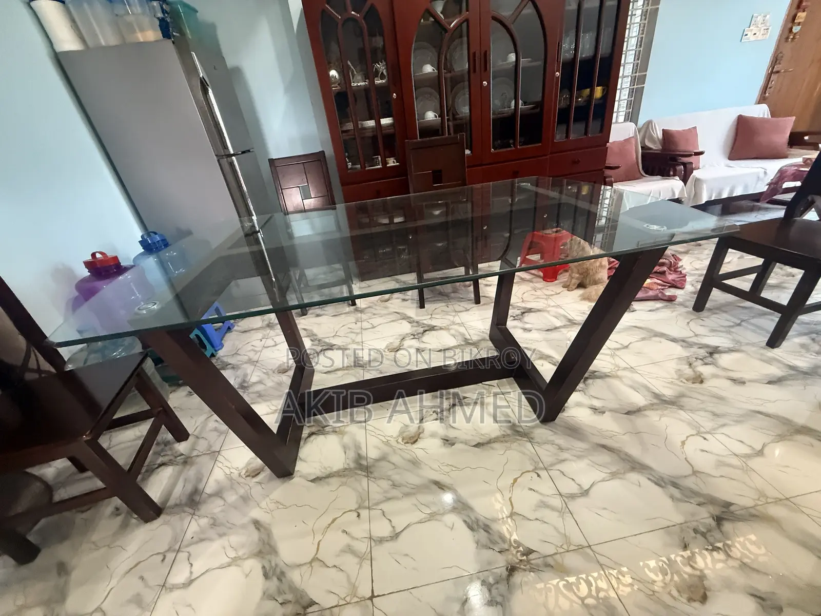 আধুনিক কাঠের ডাইনিং টেবিল