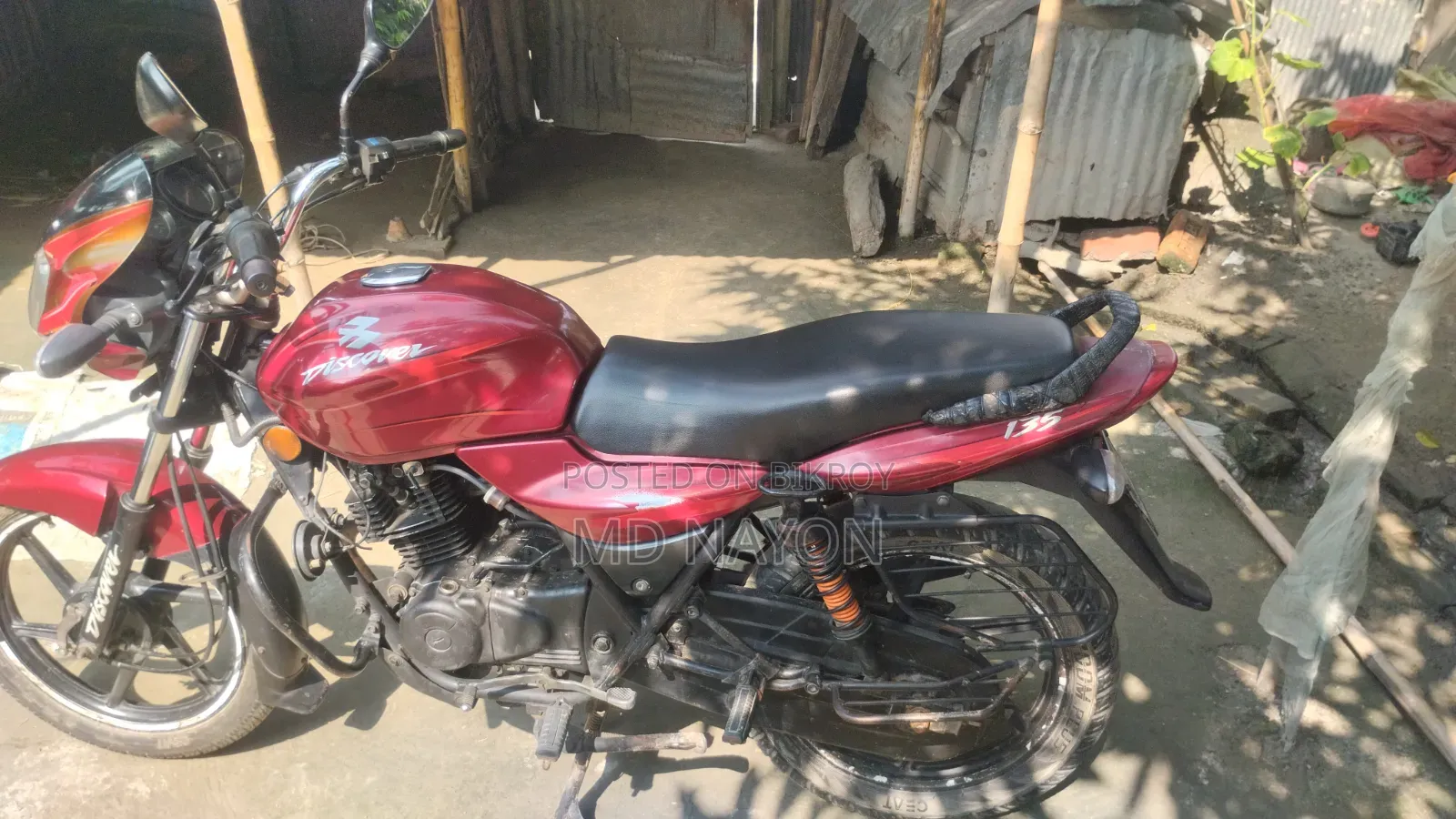 বাজাজ ডিসকভার ১৩৫ ২০০৯ লাল