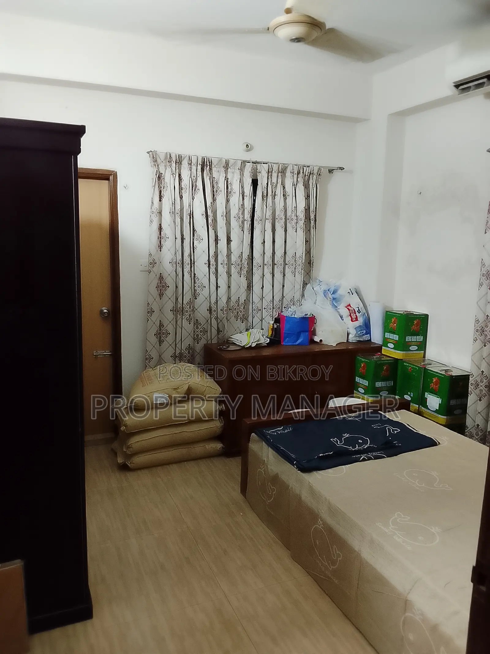 উত্তরায় ভাড়া দেওয়ার জন্য আসবাবপত্রসহ ৪ শোবার ঘরের অ্যাপার্টমেন্ট
