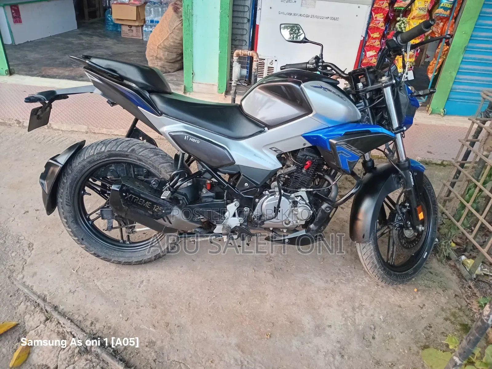 হিরো এক্সট্রিম ১২৫আর ২০২৫ নীল