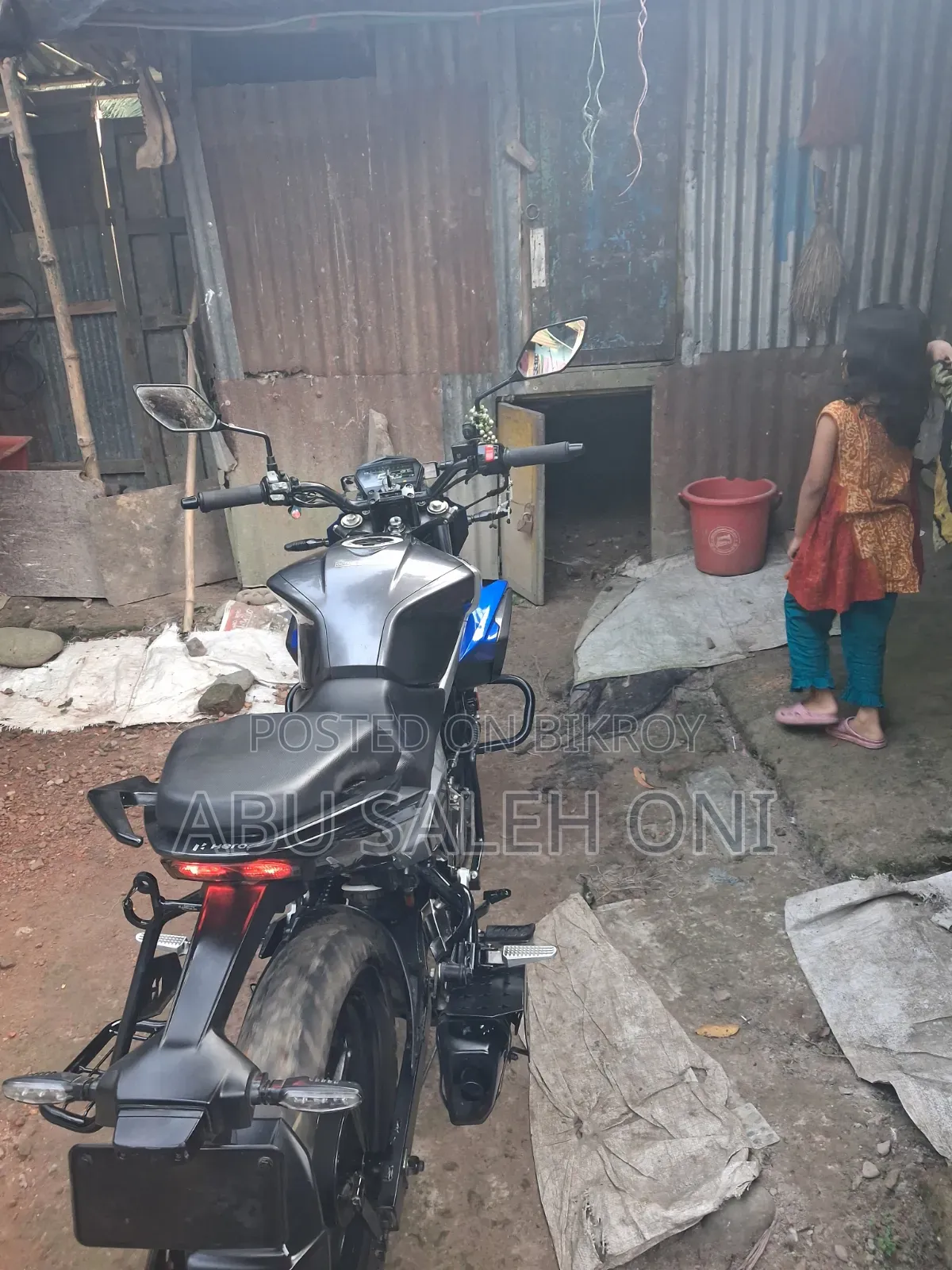 হিরো এক্সট্রিম ১২৫আর ২০২৫ নীল