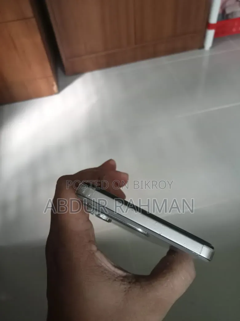 আইকিউওও জেড১০ ১২৮ জিবি সিলভার