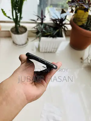 অ্যাপল আইফোন এক্স ২৫৬ জিবি ব্ল্যাক