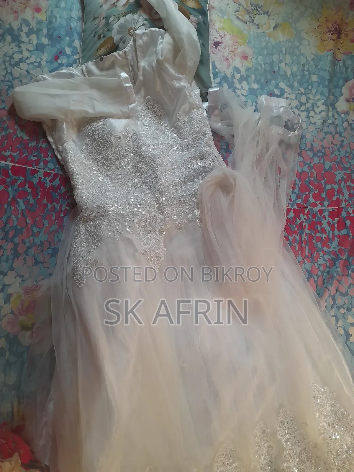 Frog Gown White and Orange
