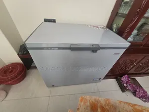 Singer 251ltr Freezer