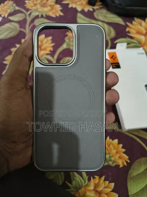 ১৬ এবং ১৫ প্রো ম্যাক্স কাভার