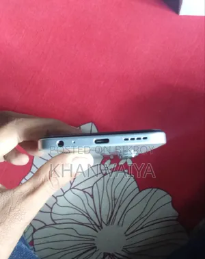 নতুন ইনফিনিক্স হট ৬০আই ১২৮ জিবি সিলভার