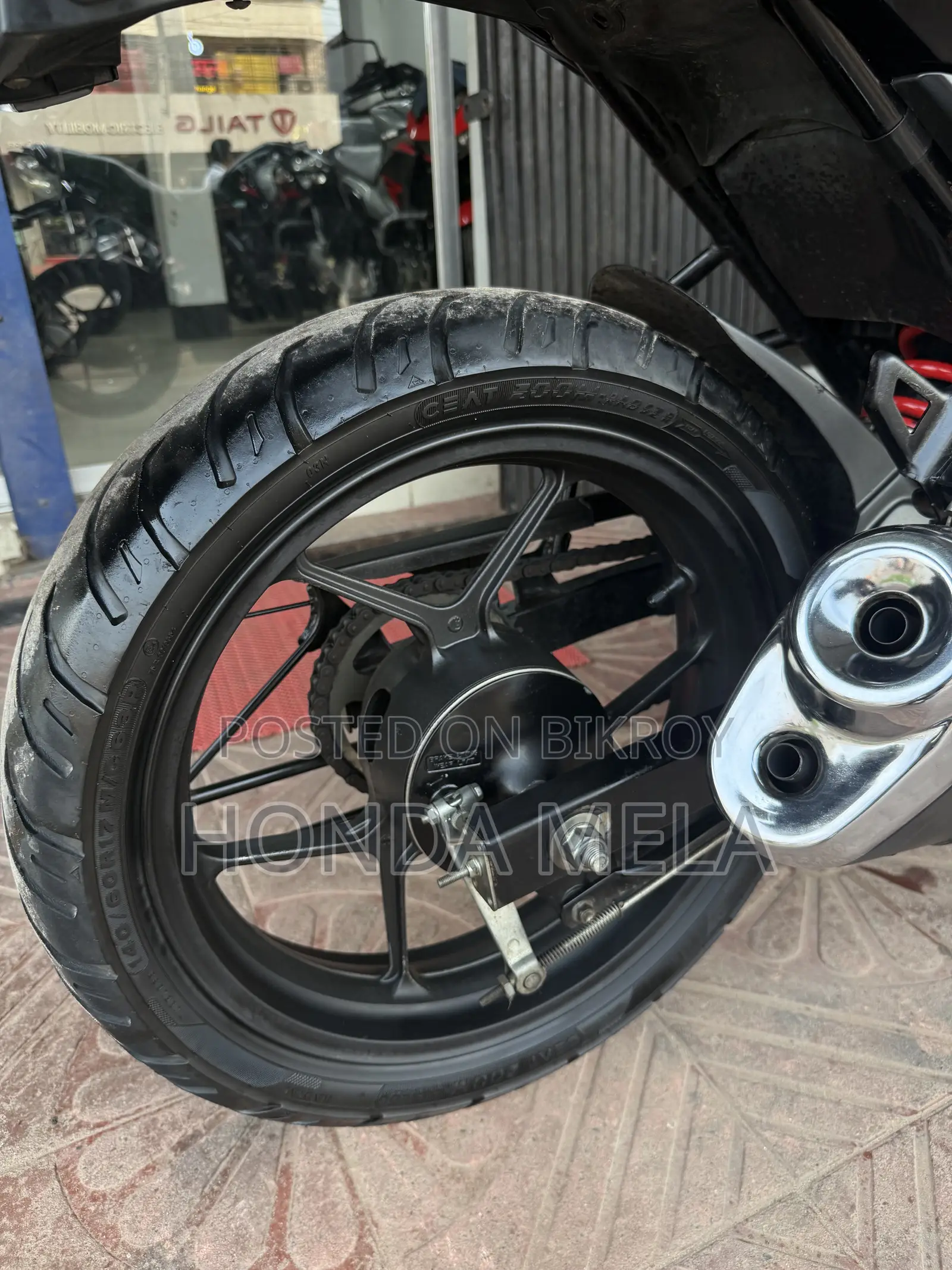 সুজুকি জিক্সার ২০২৩ ব্ল্যাক