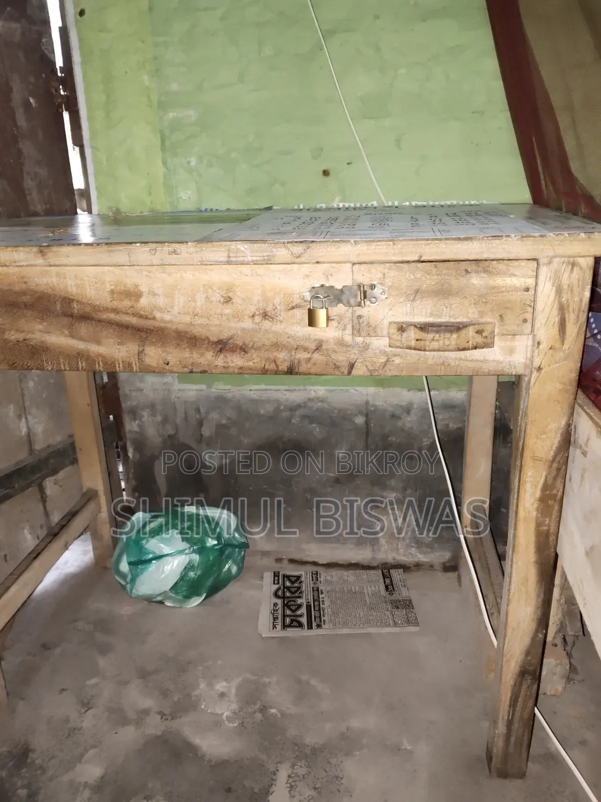 খাট, টেবিল বিক্রয় করা হবে