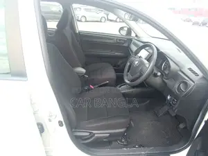 Toyota Axio 2021 White