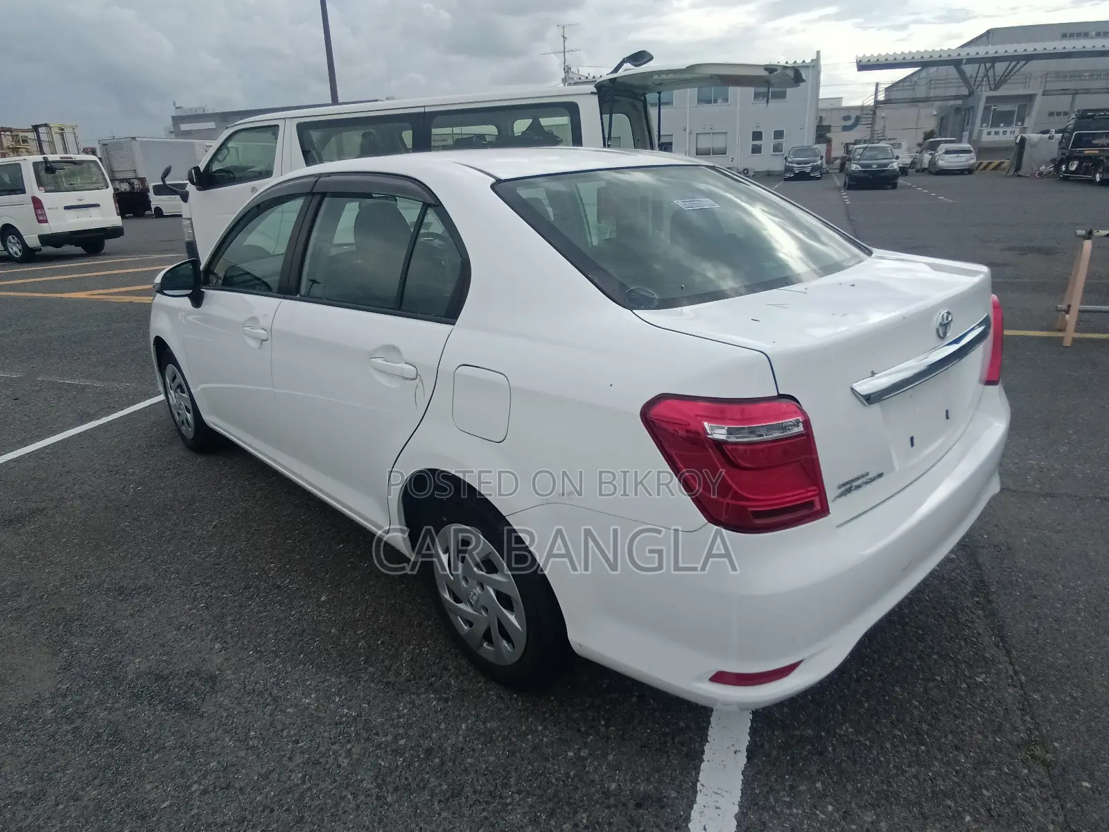 Toyota Axio 2021 White