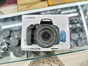 Canon 800D Camera With 18-55mm STM Lens