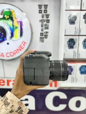 Canon 800D Camera With 18-55mm STM Lens