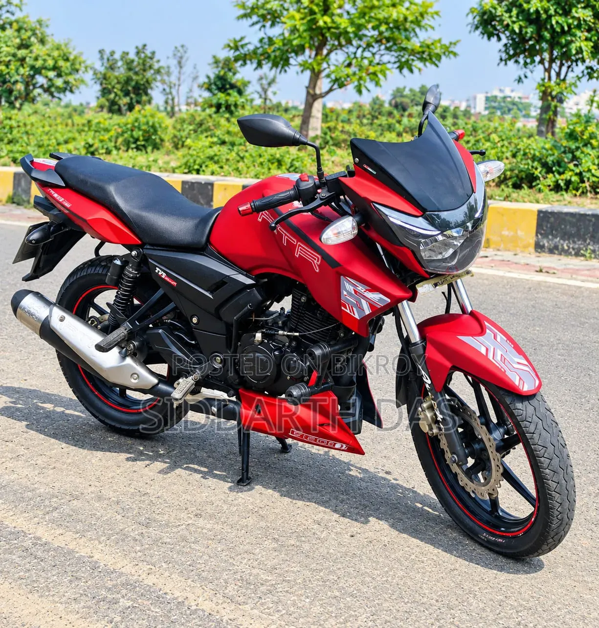 টিভিএস আপাচে আরটিআর ১৬০ ২ভি ২০১৫ লাল