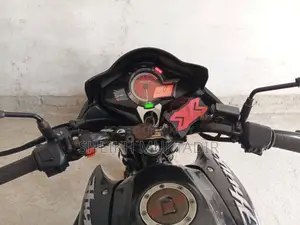 হিরো হাংক ২০১৮ কালো