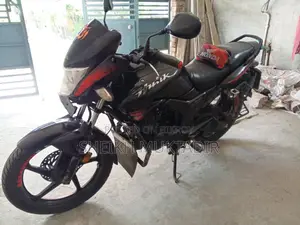 হিরো হাংক ২০১৮ কালো