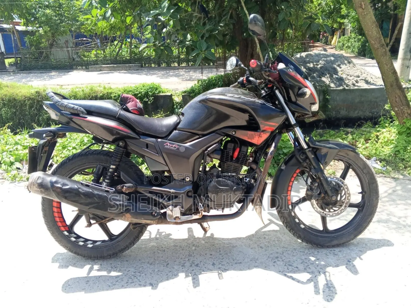 হিরো হাংক ২০১৮ কালো
