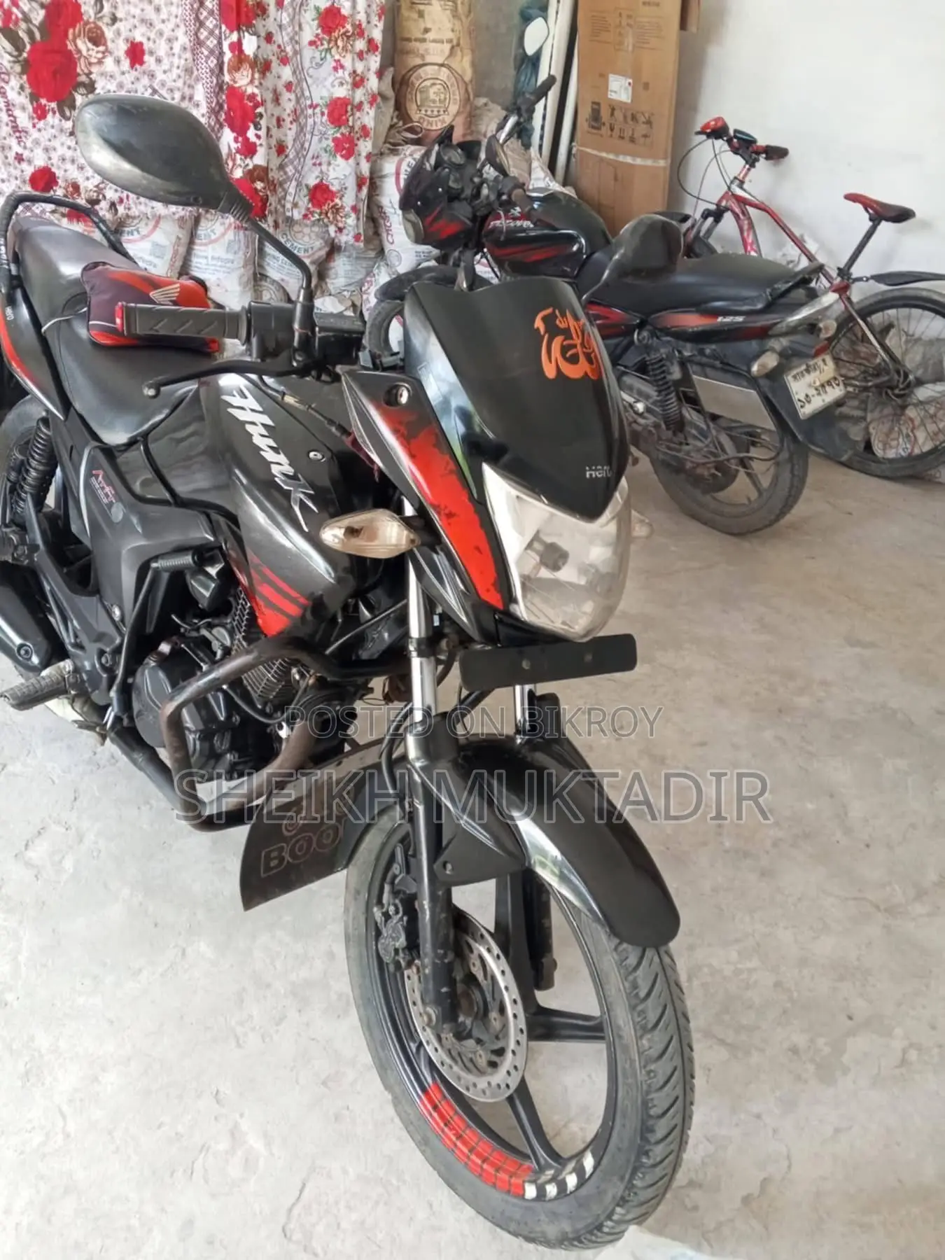 হিরো হাংক ২০১৮ কালো