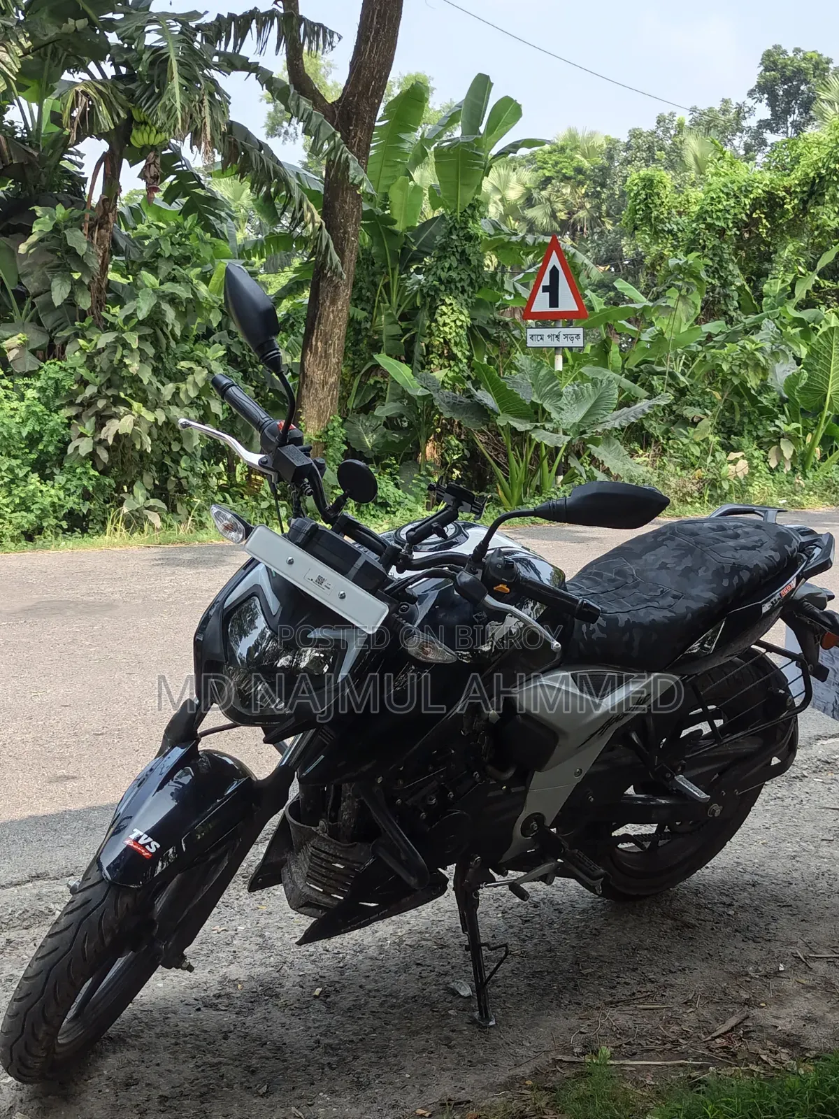 টিভিএস আপাচে আরটিআর ১৬০ ৪ভি ২০২৬ কালো