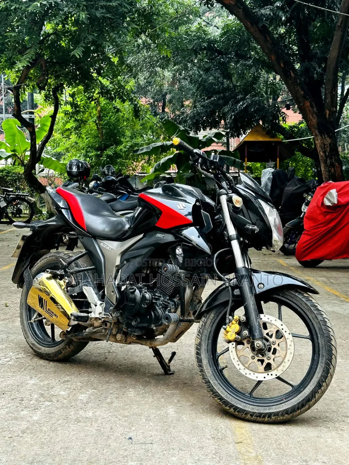 সুজুকি জিক্সার ২০২০ কালো