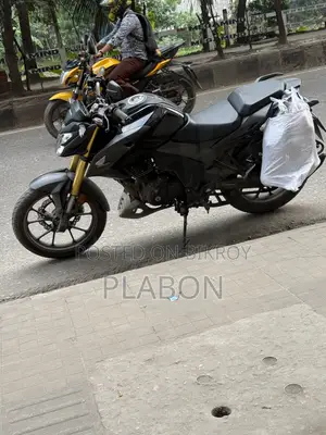 নতুন হন্ডা হরনেট ২০২৪ কালো