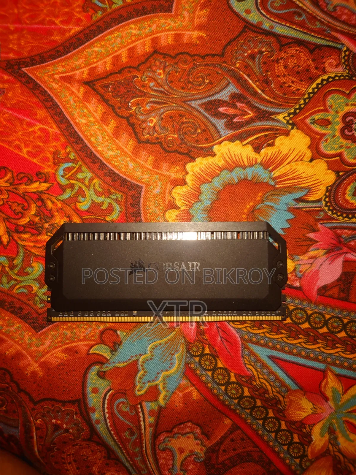 16 GB Corsair Dominator RAM.