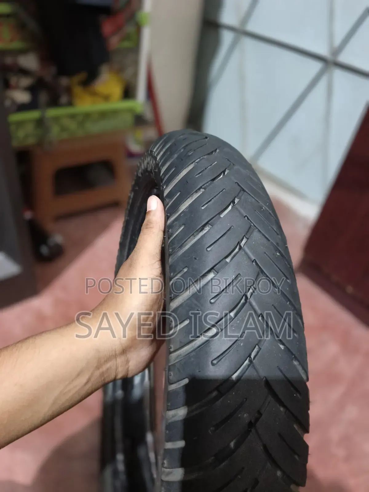 Tyre 100/90-17