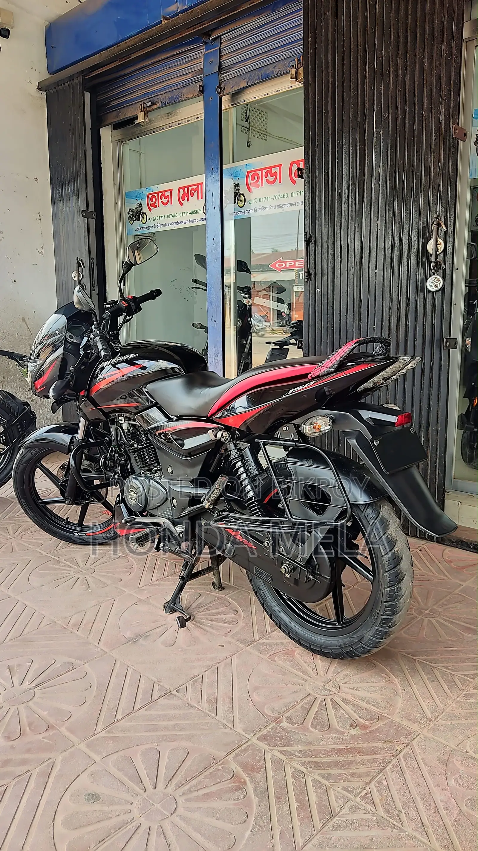 Bajaj Pulsar 150 2021 Black