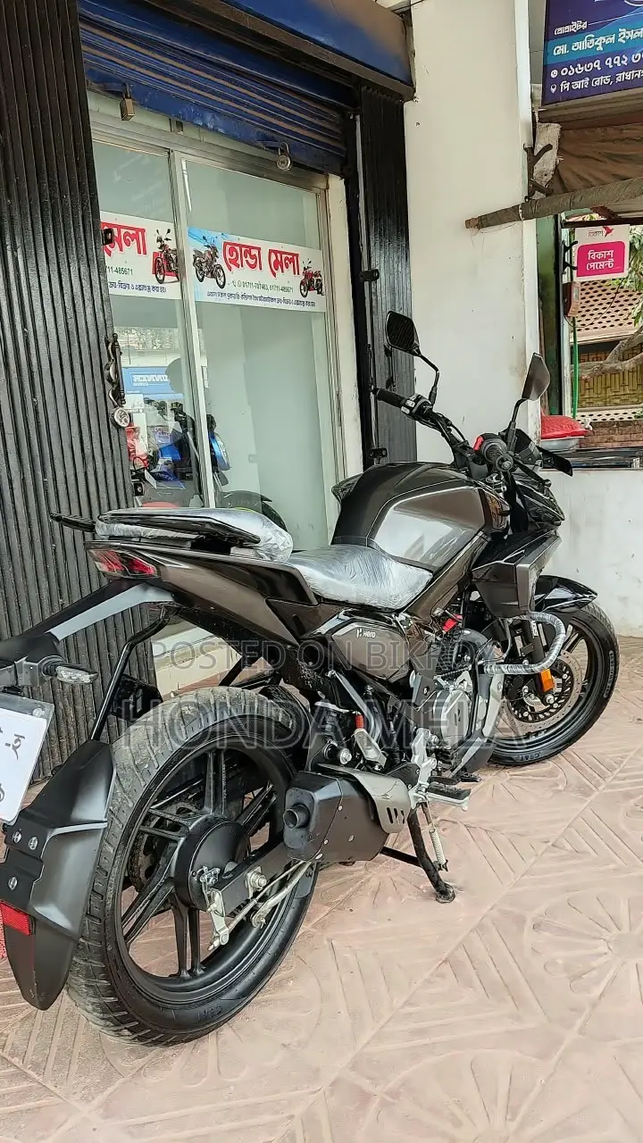 Hero Xtreme 125R 2025 Black