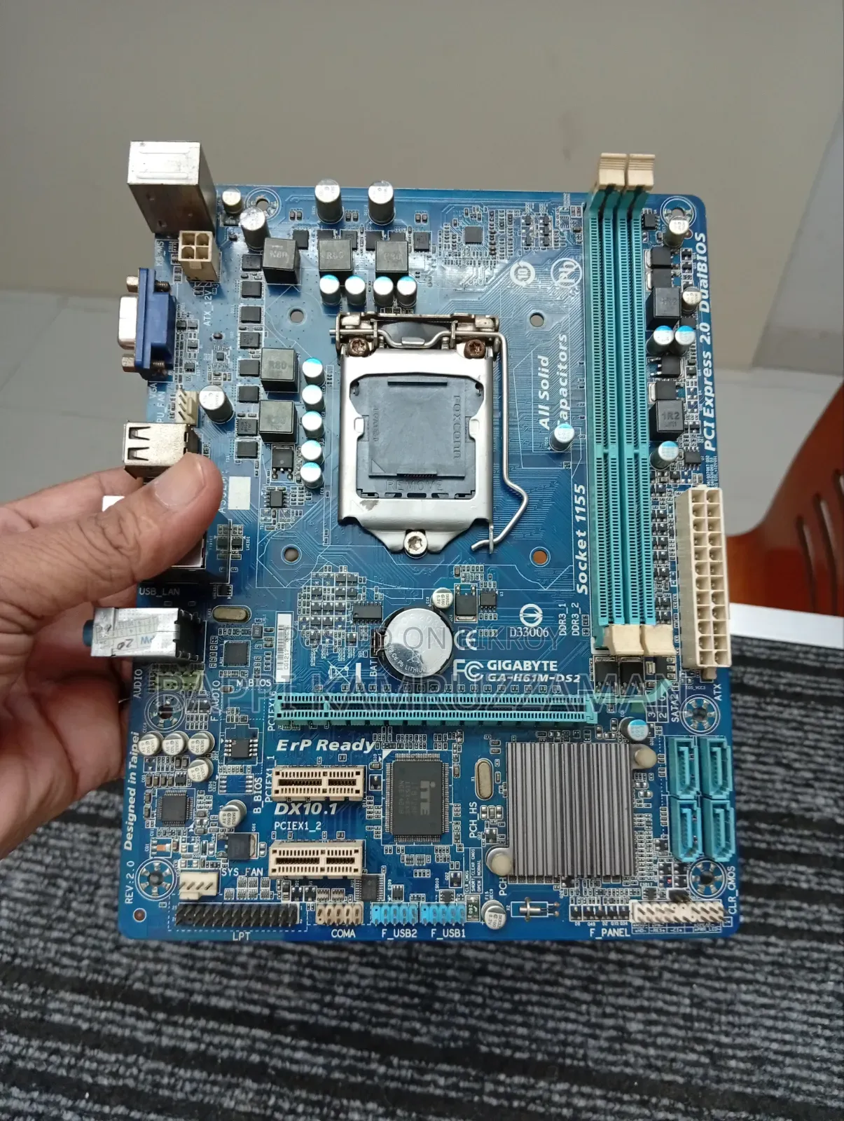 Gigabyte Ga-H61m-Ds2 Motherboard