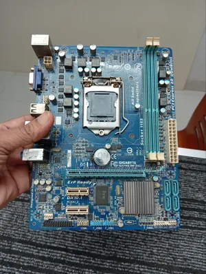 Gigabyte Ga-H61m-Ds2 Motherboard