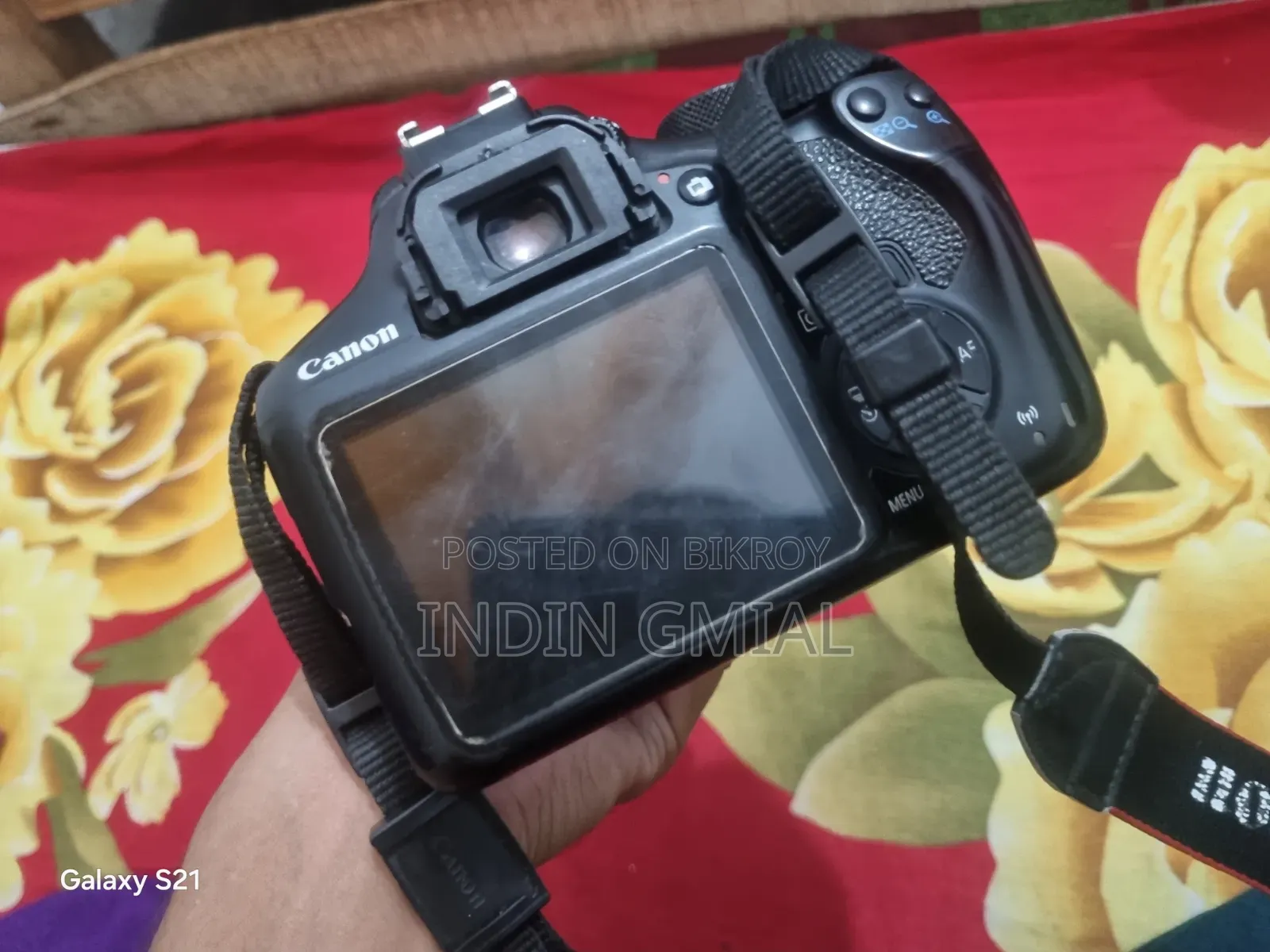 Canon 1300D DSLR