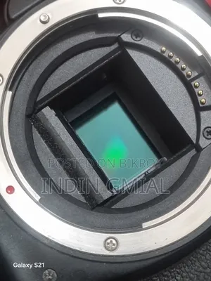 Canon 1300D DSLR