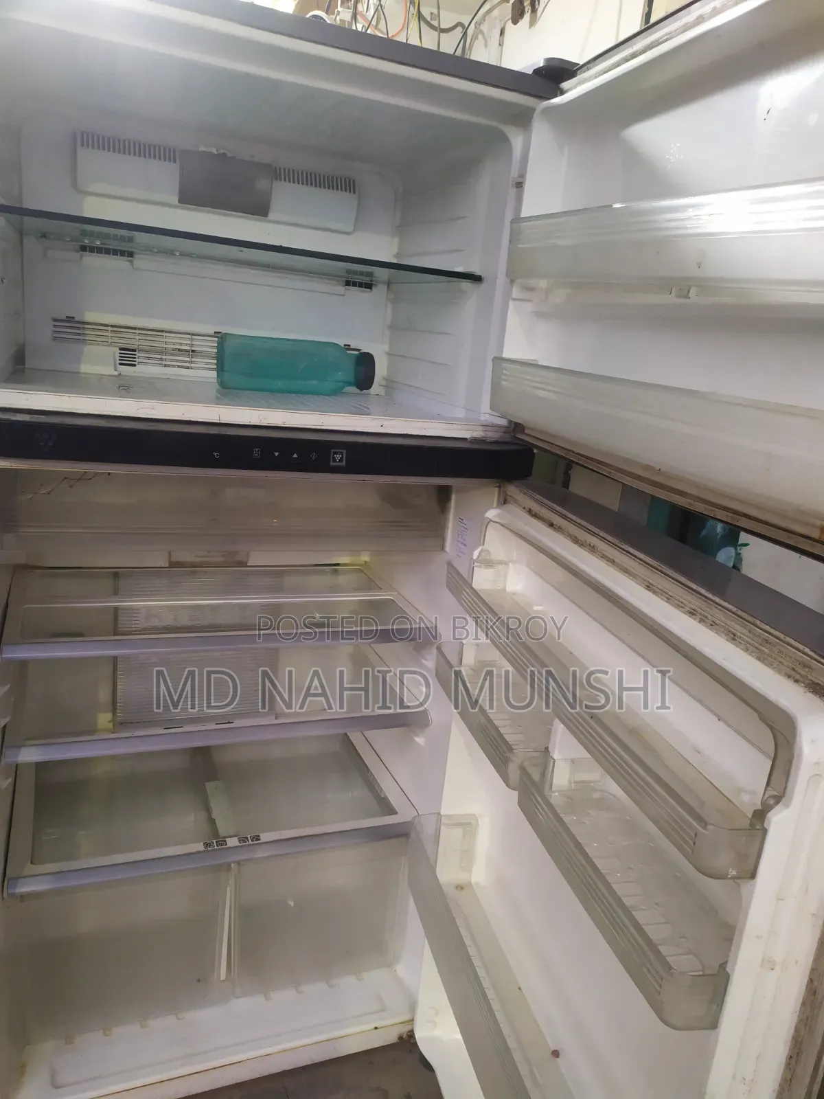 একটি শার্প  ফ্রিজ ২০ সেফটি ফ্রিজ সেল হবে একদম ফ্রেশ কন্ডিশন