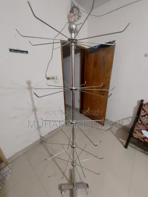 Steel 360° Rotating Display Rack With Wheels