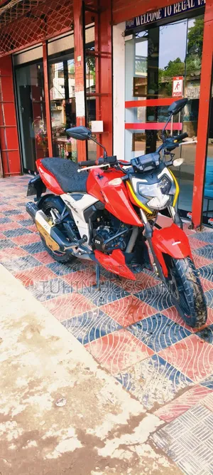 TVS Apache 160 4V 2021 Red