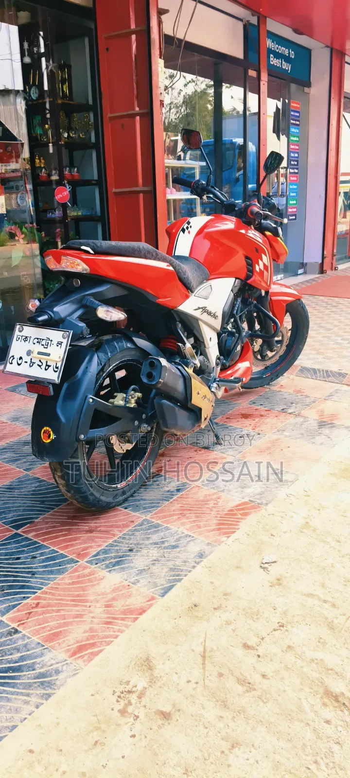 TVS Apache 160 4V 2021 Red