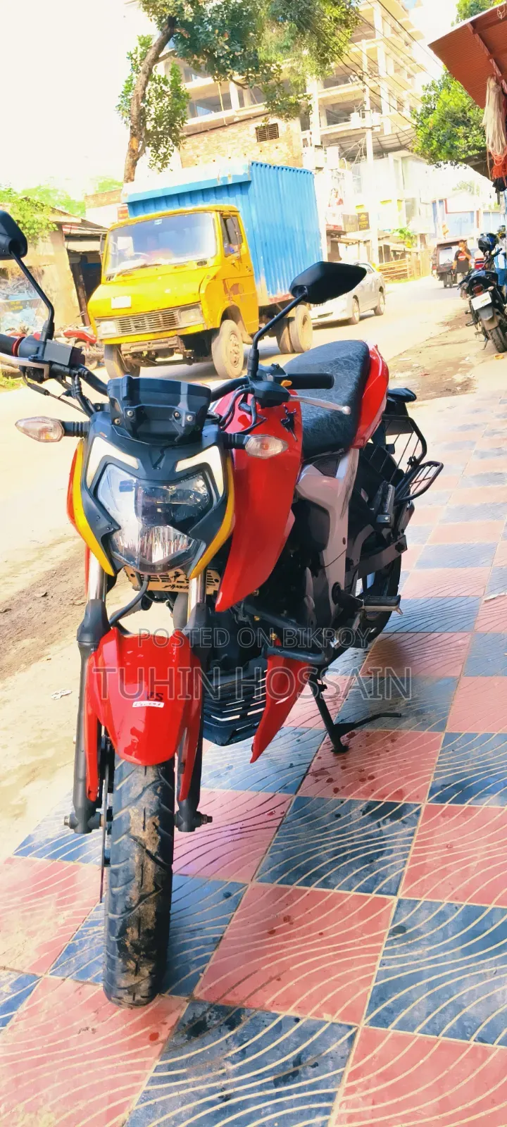 TVS Apache 160 4V 2021 Red