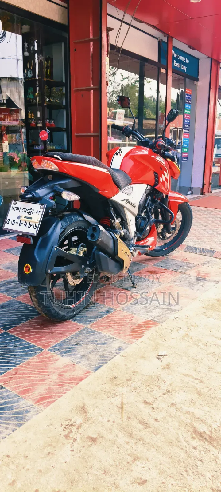 TVS Apache 160 4V 2021 Red