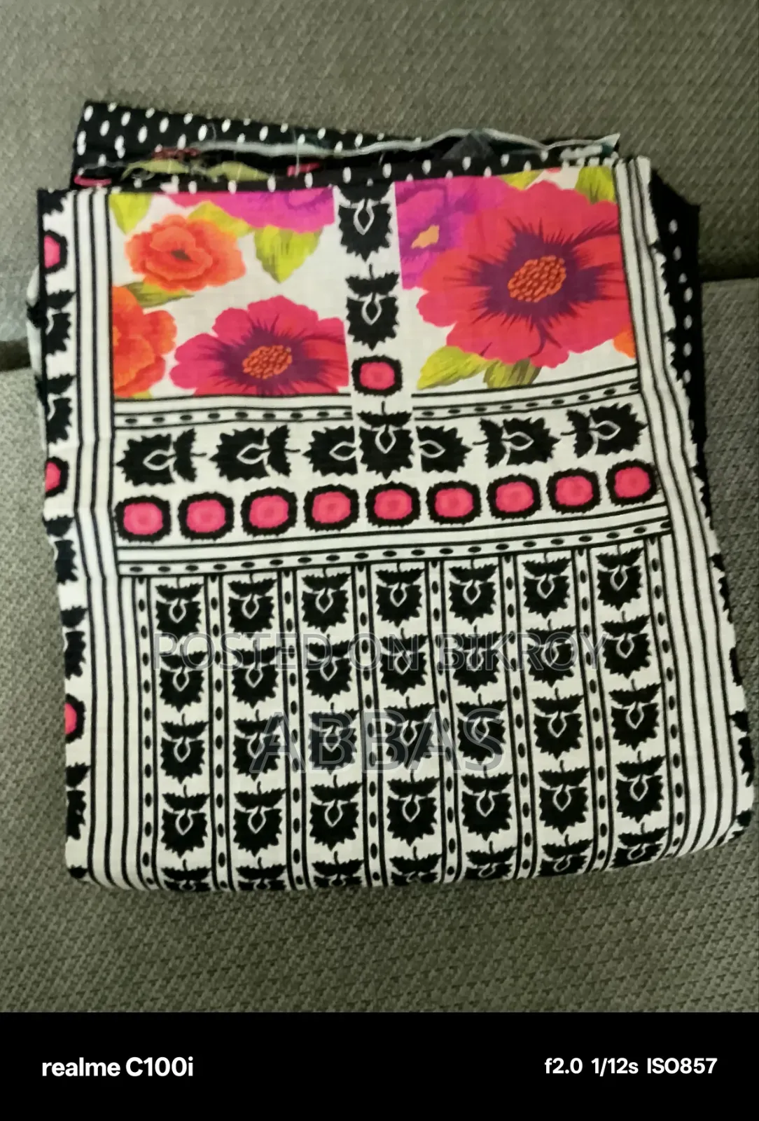 Pakistani Lawn Cotton Three Piece Unstitched