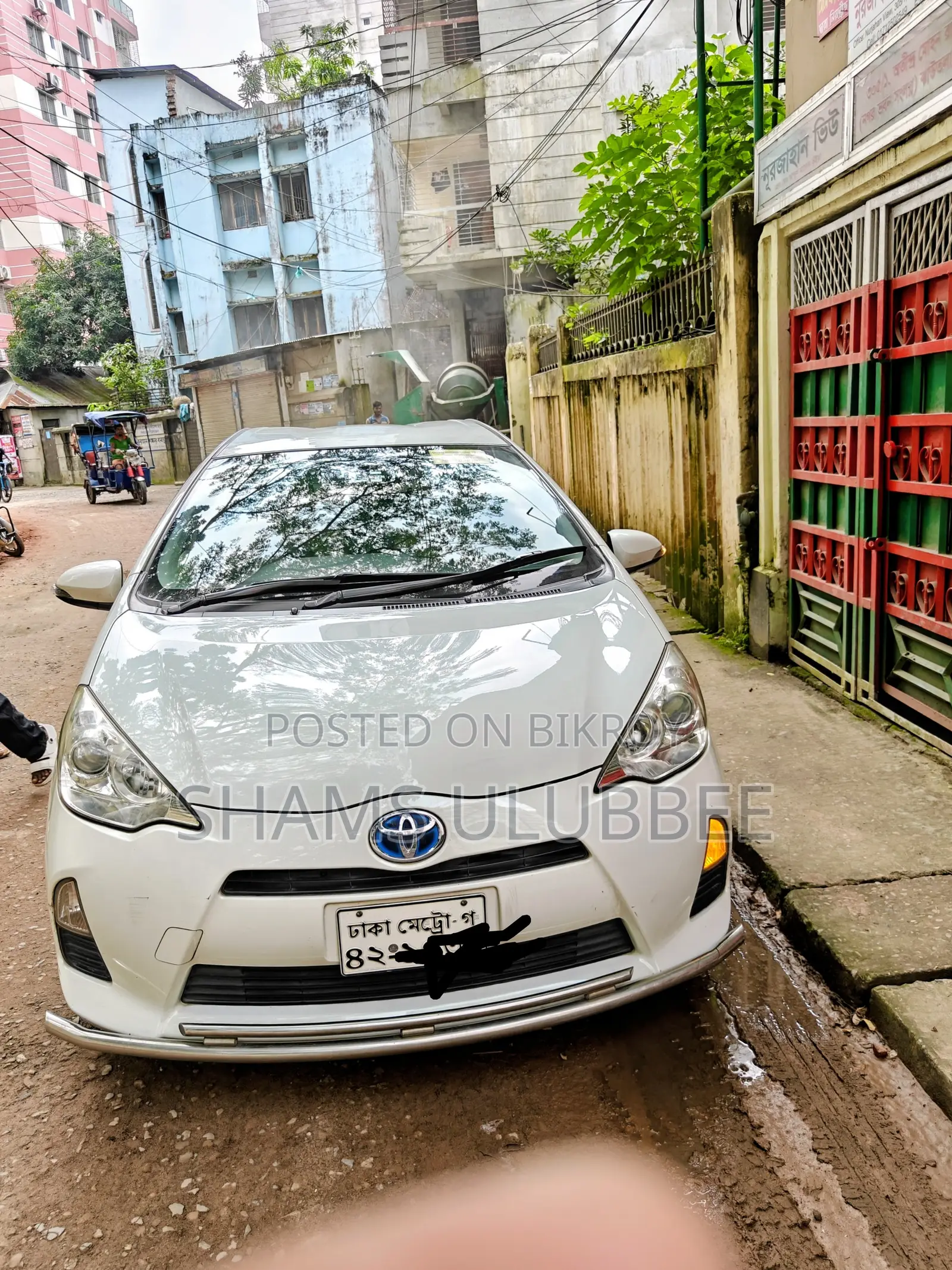 Toyota Aqua 2013 Pearl