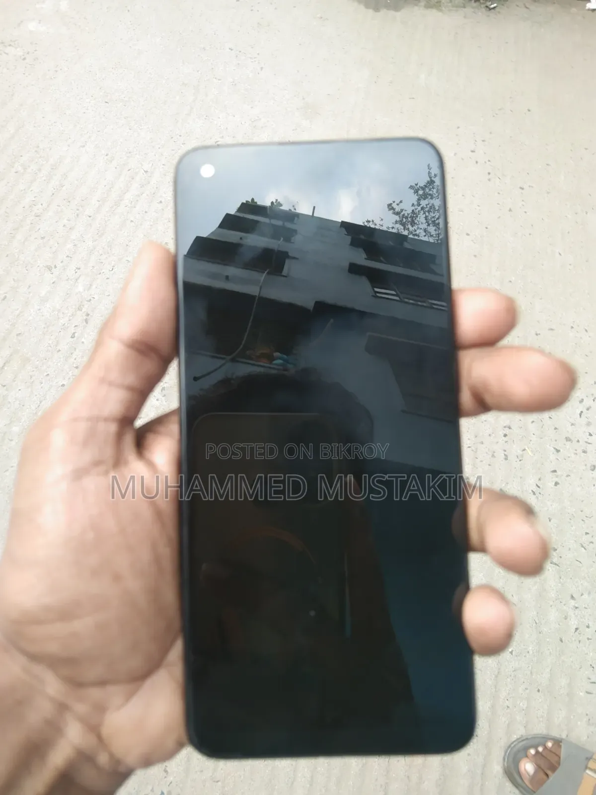 ওপ্পো এফ১৯এস ১২৮ জিবি ব্ল্যাক