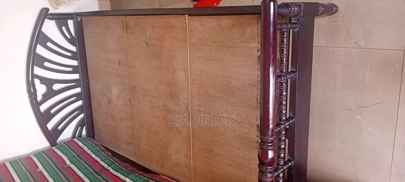 ৪ ফিট বাই সাত ফিট খাট