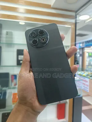 টেকনো স্পার্ক ৩০ প্রো ১২৮ জিবি কালো